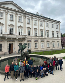 Exploring the locations in Mirabell Gardens 