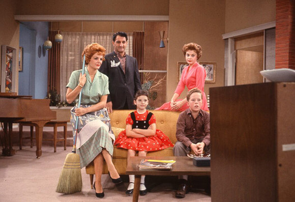 It's funny to see us all in color. All seasons were in Black & White until 'Make Room for Grandaddy'.
