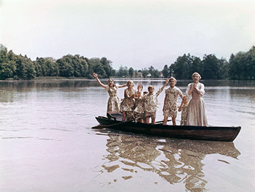 The famous boat scene on the lake
